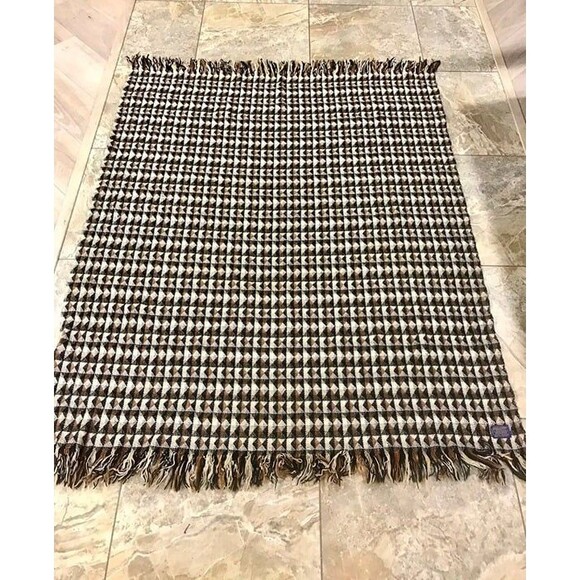 Pendelton Wool throw blanket - Picture 3 of 12
